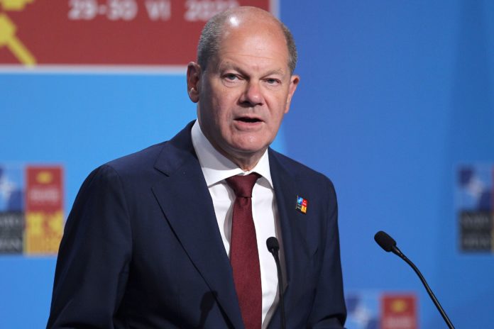 Chancellor Olaf Scholz at the IFEMA Congress Center in Madrid in June 2022